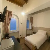 CENTER'S ROOMS GARLASCO City Haven, hotel en Garlasco