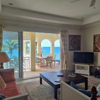Queen Angel Suite. Stunning Apartment on Grafton Beach with Direct Beach Access, hotel di Black Rock