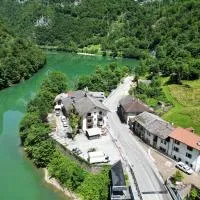 ALBERGO AL LAGO, hotell i Imer