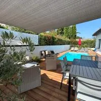 STUDIO avec PISCINE, hotel i Carmaux