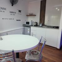 Depto JJ, hotel cerca de Aeropuerto Internacional Gobernador Francisco Gabrielli - MDZ, Las Heras