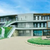 YANMAR SUNSET MARINA CLUBHOUSE&HOTEL, hotel a Moriyama