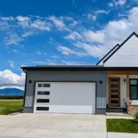New 3BR condo in Bozeman w/ mtn views and trails, hotel v mestu Bozeman