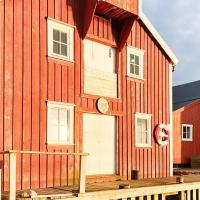 Holiday home VEGA II, hotel dekat Brønnøysund Airport - BNN, Nes