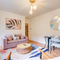 Artsy Serviced Apartments - Highgate, hotel in Muswell Hill, London