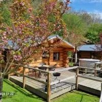 Mountain Edge Resort Lodge 2 with Hot Tub, hotell i Church Stretton