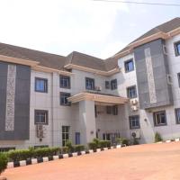 Rizz Park Hotel & Event Center, hotell i Nnewi