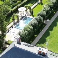 LA GRANDE MAISON LGM, hotell i Lesches