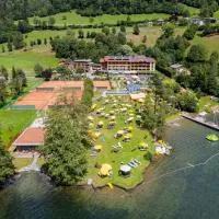 Familien- Sportresort BRENNSEEHOF, hotel v mestu Feld am See