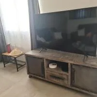 Charmante maison Les Cèdres Bleus, ξενοδοχείο σε Loon-Plage