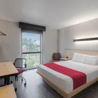 City Express by Marriott Guadalajara Aeropuerto, hotel poblíž Mezinárodní letiště Guadalajara - GDL, Guadalajara