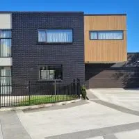 3 bedroom home away from home in Palmerston North, hotel din Palmerston North