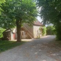 La Casa D'Augy, hotelli kohteessa Farges-en-Septaine