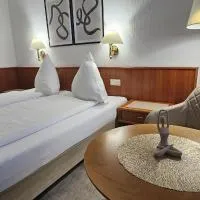 Hotel Garni Vierjahreszeiten, מלון בבאד שטפלשטיין