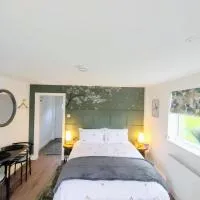 Robin's Nest Guestroom, hotel Friskneyben