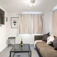LiveStay - 5 Bedroom House in Stratford
