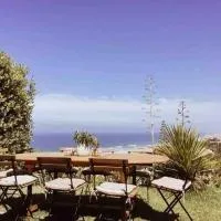 Casa da Praia - Beachfront Private Pool, hotel em Colares