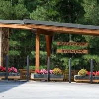 Camping Liébana, hotel sa Cabezón de Liébana