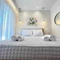 Maison deluxe studios and apartment