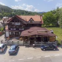 Pensiunea Bella Vista, ξενοδοχείο σε Arefu