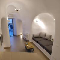 Santorini Cave Suite