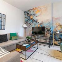 Trendy 3-Bedroom Hackney Pad