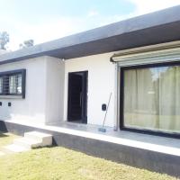 House, Summer, hotel near Villa Gesell - Pinamar International Airport - VLG, Villa Gesell