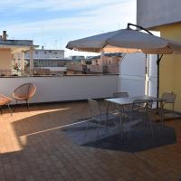 Attic with terrace on Conca d'oro, ξενοδοχείο σε Monte Sacro, Ρώμη