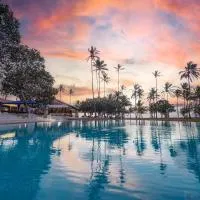 Pegasus Reef - A Beach Resort in Colombo, hotel di Colombo
