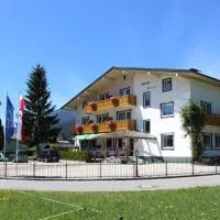 Naturparkhotel Florence, hotel a Weissenbach am Lech