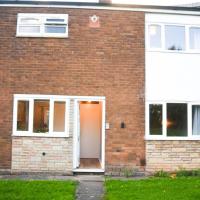 2ndHomeStays -Willenhall-Charming 3-Bedroom Home