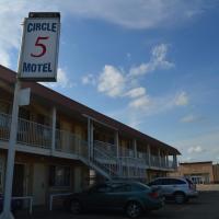 Circle 5 Motel, hotel em Olds