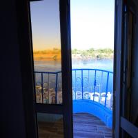 Nubian Popeye - Roof top - Nile View, hotel in Aswan