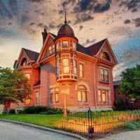 The Bressmer - Entire House, hotel near Capital Airport - SPI, Springfield