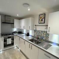 High Wycombe Stunning Stylish Four Bedroom House