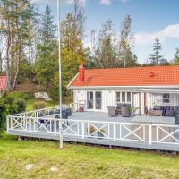 Cozy Home In Uddevalla With House A Panoramic View