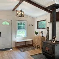 Chalet 86 - 3 Minutes From Whiteface Mountain, hotell sihtkohas Wilmington