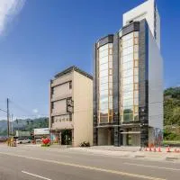 Quan Ming B&B, hotel di Dahu