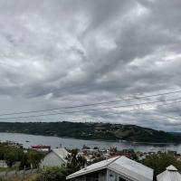 Casa vista canal Dalcahue, hotel near Mocopulli Airport - MHC, Dalcahue