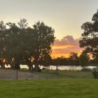 Pelicans on the Darling, hotel i Wentworth