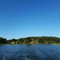 Edsbruk에 위치한 호텔 Gärdsholmen- Cabin on privately owned island "Boken"- boat included