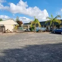 Pinelodge, hotel sa Opua