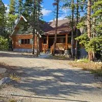 Moose Mtn Lodge/Luxury Cabin/Hot Tub/Fireplace, hôtel à Fairplay