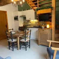 Gîte le petit migrateur, hotel a Aucun