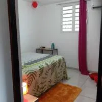 Un T2 climatisé, une nuit, hotel v destinaci Kourou