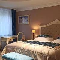 Hotel Waldblick BSR Garten mit Pavillons im Schwarzwald, ideal für Paare, Familien, Hunde, hotel a Donaueschingen