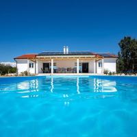 SEA VIEW VILLA *big pool * BBQ * direct sea access