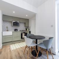 Renovated 2BR Flat wgarden, Hammersmith