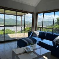 Blue Lagoon Cottage, hotel sa Umngazana