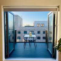 Stylish Brentford Riverside Penthouse